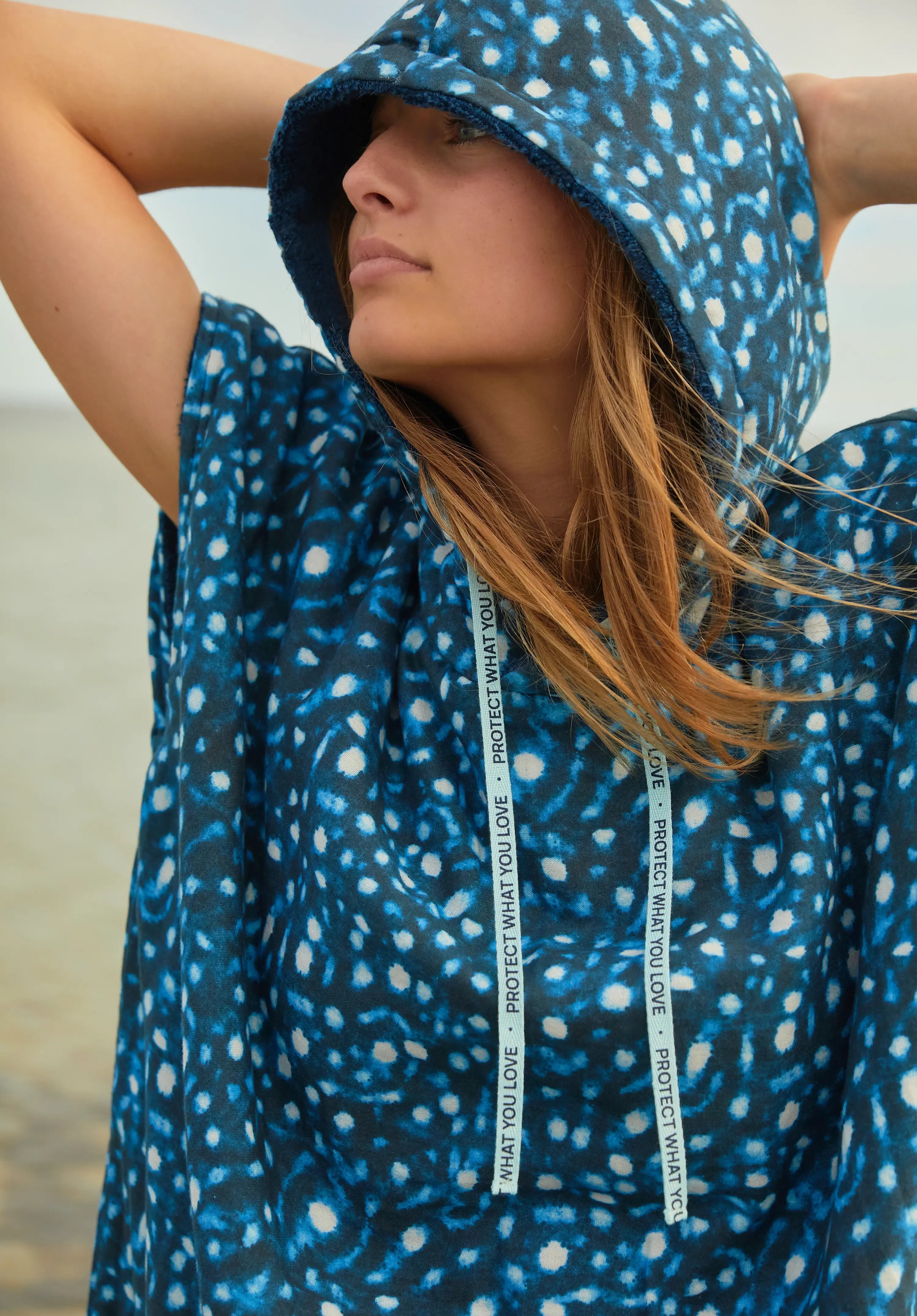 BLU WILD | Poncho reversible Whaleshark